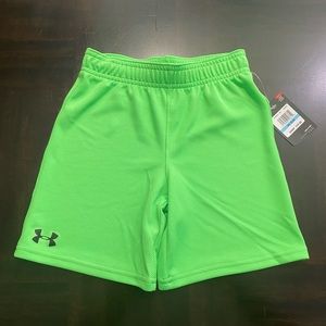 Under Armour HeatGear Boys Shorts Size 5